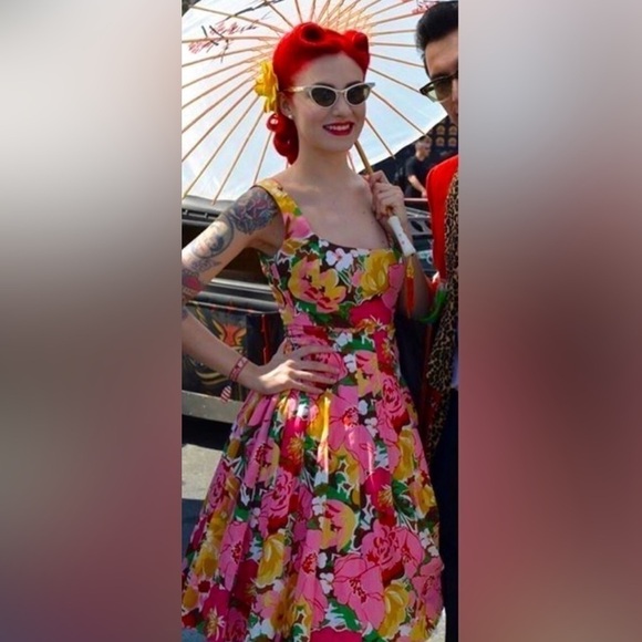 Talbots Dresses & Skirts - Talbots flrl slvlss empire wst fit & flare lined cotton round nk drss SZ 6P